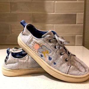 Toms lace up sneaker